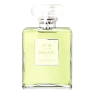 Chanel No19 Poudre